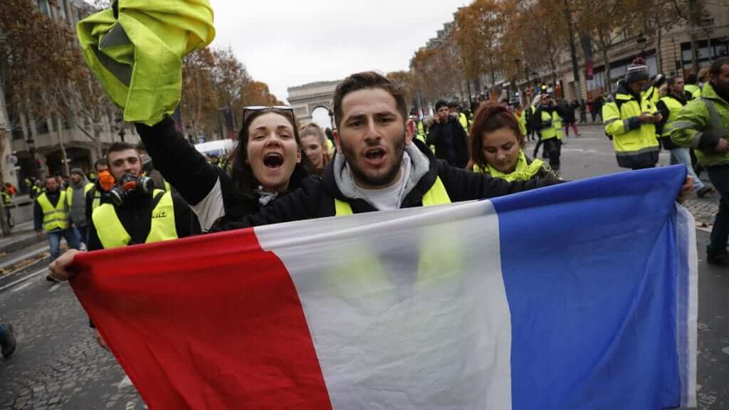 Акция «Желтые жилеты» нашла поддержку у французов