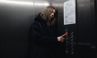 В Италии девушка застряла в лифте на целые сутки