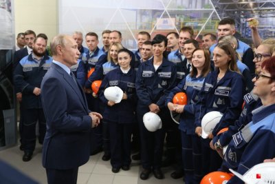 Встреча Владимира Путина с простыми рабочими из Челябинской области