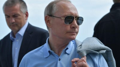 Путин в Крыму. Дела на полуострове идут в гору