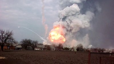 Взрывы на складе боеприпасов в Красноярске