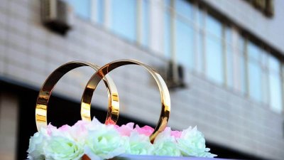 За 30 лет в России уменьшилось число браков и разводов