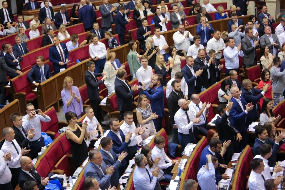 Очередная сессия Верховной рады Украины принесла новые плоды