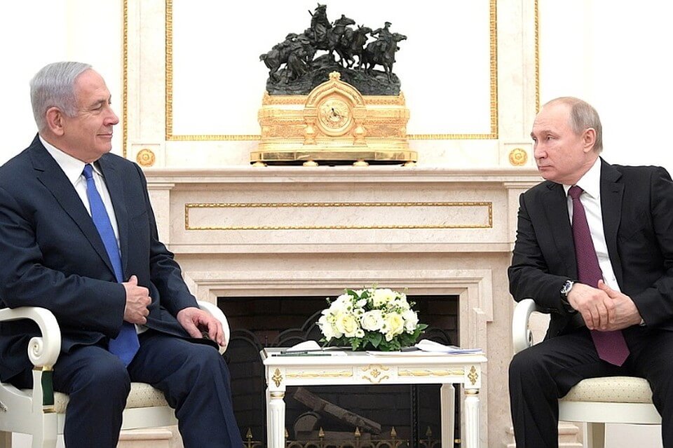 Нетаньяху и Путин обменялись добрыми словами и приглашениями