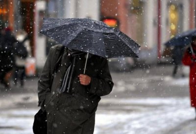 Давление прыгает, снег идет: о чем еще предупреждают синоптики жителей столиц