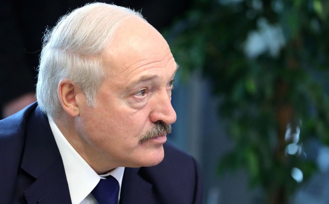 Президент Белоруссии назвал военные действия на Донбассе конфликтом между Российской Федерацией и Украино