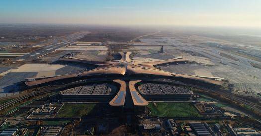 Из нового международного аэропорта Дасин в Пекине вылетел первый международный самолет