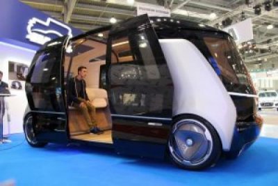 Первый беспилотный автобус выйдет в 2021 году
