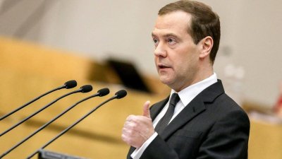 Медведев отрицает снижение интереса инвесторов к России