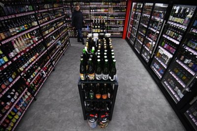 Кремль дал комментарий о сокращении времени реализации алкоголя