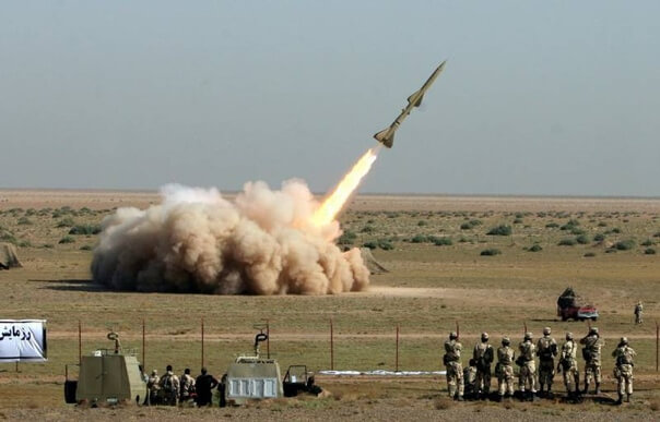 Иран нанес ракетные удары по базам США, расположенным на его территории
