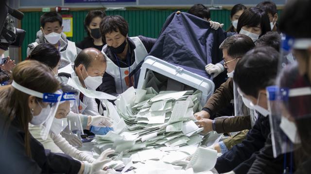 Выборам в Южной Корее и коронавирус не помеха