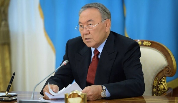 Назарбаев заявил, что выздоровел благодаря врачам
