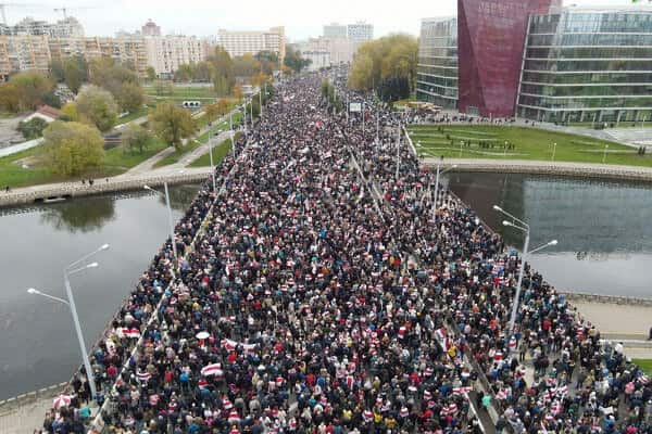 Общенациональная забастовка в Беларуси: Тихановская призвала людей выходить на улицы и бастовать