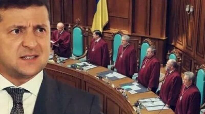  Президента Украины подозревают в конституционном перевороте.