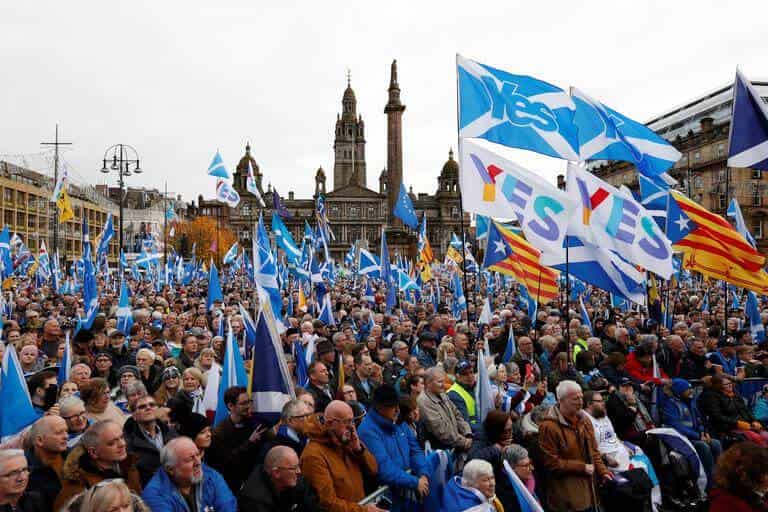 Шотландия снова хочет выйти из состава Великобритании