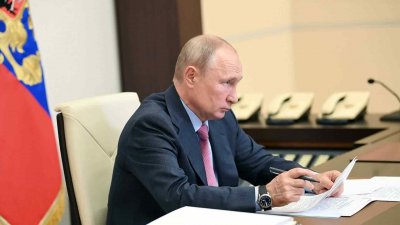 Владимир Путин утвердил закон о запрете цензуры