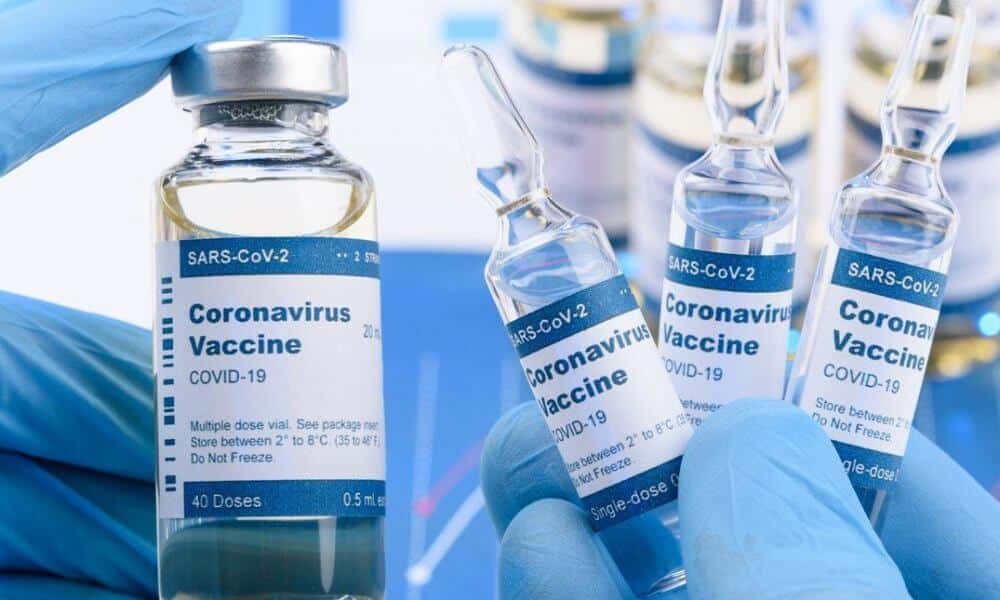 Украина подала заявку на регистрацию COVID-вакцины из России