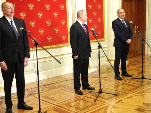 Путин, Алиев и Пашинян провели переговоры
