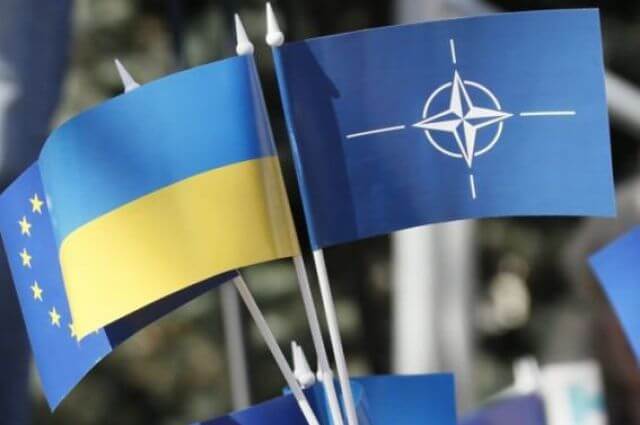 Украина предложила НАТО воспользоваться воздушным пространством Крыма