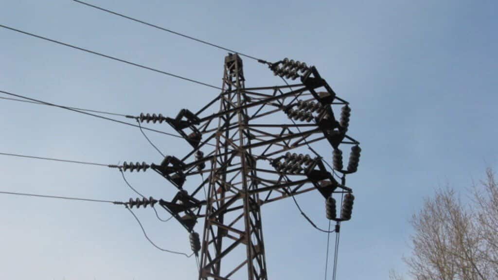 Часть Абхазии осталась без электричества по причине аварии на ЛЭП