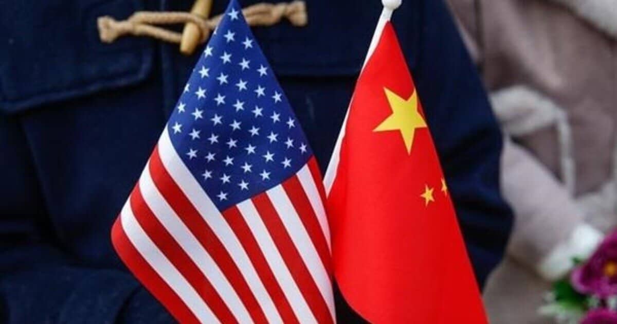 Власти Китая и США корректируют визовую политику