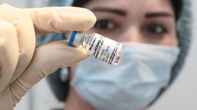Все российские вакцины активны против штаммов COVID-19