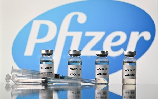 Украина договорилась закупить 10 млн. доз вакцин Pfizer