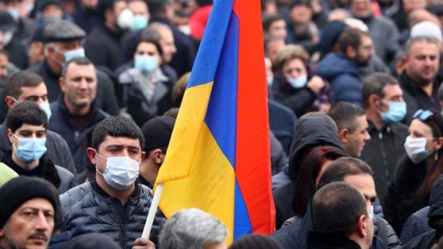 В Ереване начался митинг