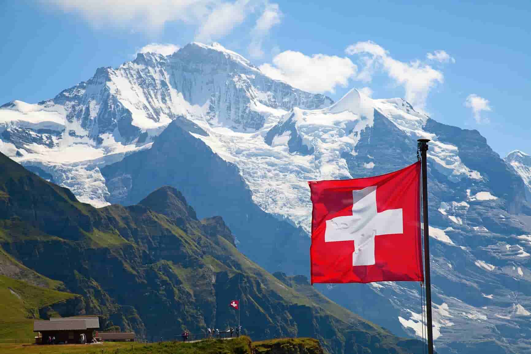 Швейцария хочет закрыть небо над Женевой во время встречи с Россией