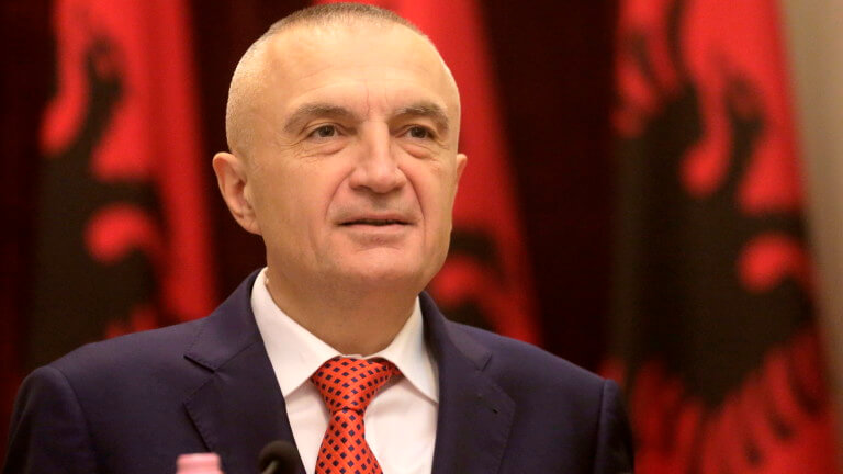Президент Албании может быть свергнут по решению парламента