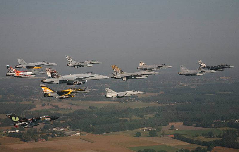 В странах Балтии проходят учения ВВС НАТО