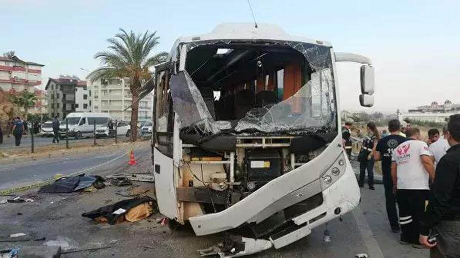 В Турции в результате ДТП с автобусом погибло 4 россиянина