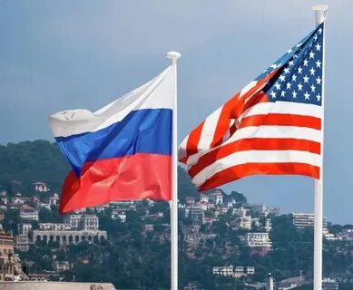Российских дипломатов выдворяют из США