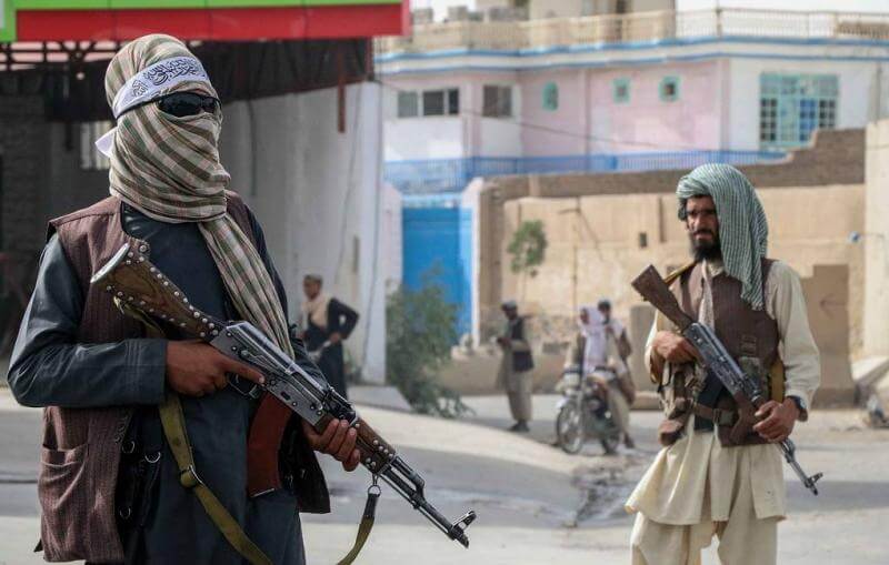 Талибы открыли огонь по мирным жителям в Афганистане
