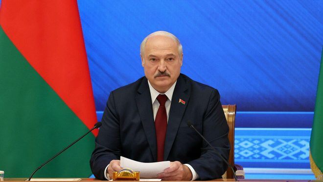 Лукашенко о покупке оружия у России