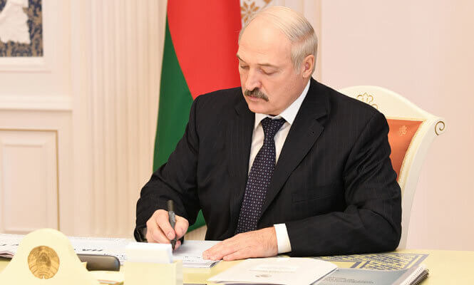 Александр Лукашенко подписал законопроект о едином дне голосования