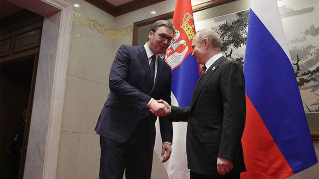 Путин встретился с Вучичем