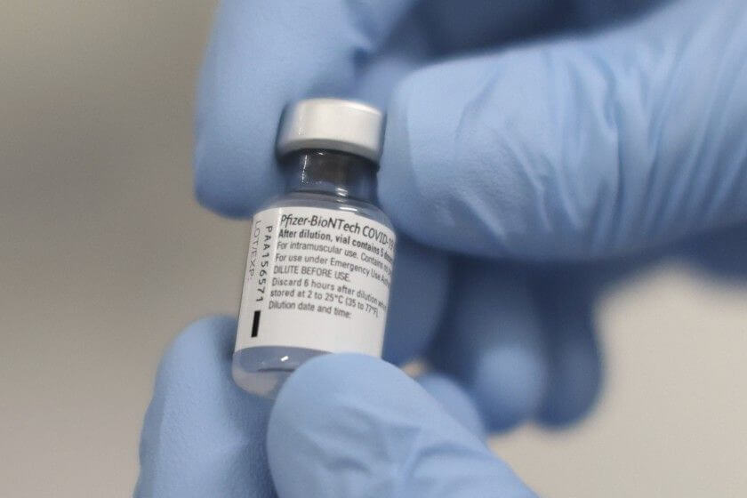 Эффективна ли вакцина Pfizer при штамме «Омикрон»?