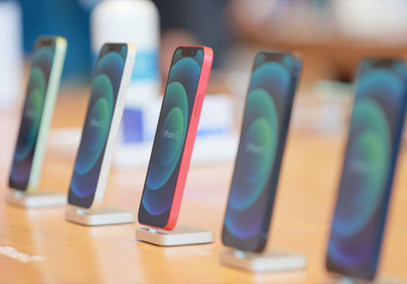 Почему Apple приостановила производство смартфонов?