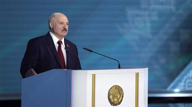 Лукашенко задержался в России обсудить Конституцию