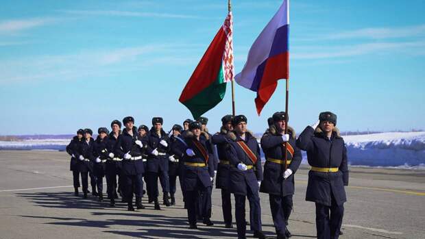 Россия и Беларусь начнут военные учения в начале 2022 года