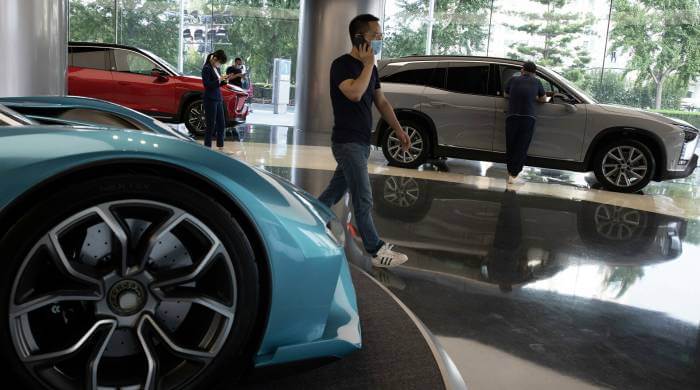 Китай нарастил объемы продажи авто на новых источниках энергии на 169%