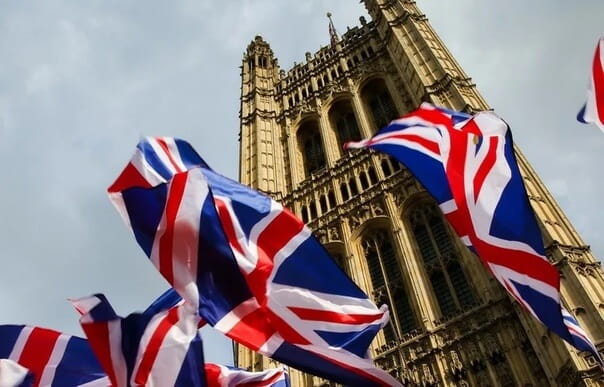 Великобритания заявила о жестких санкциях в адрес России