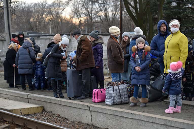 ДНР и ЛНР начали эвакуацию граждан на территорию Ростовской области
