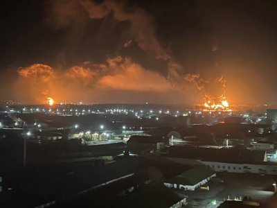 На нефтебазе в Брянске сильный пожар