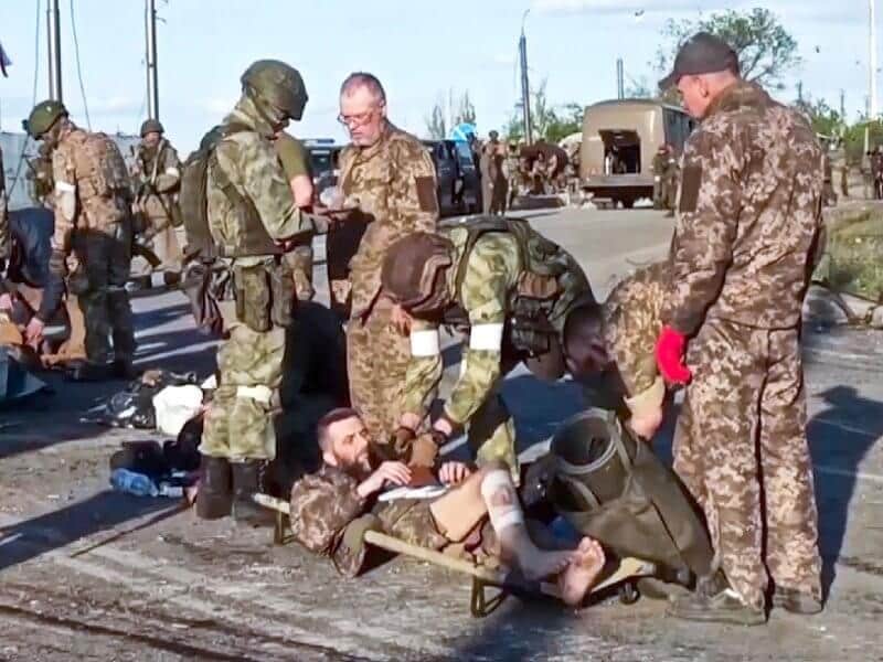 Продолжается эвакуация бойцов с предприятия «Азовсталь»