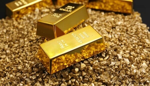 Япония запретила покупать золото у России