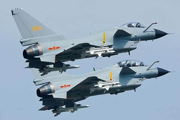 Военные самолеты Китая вошли в зону Тайваня