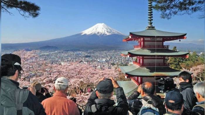 Япония отменяет COVID-тесты для туристов